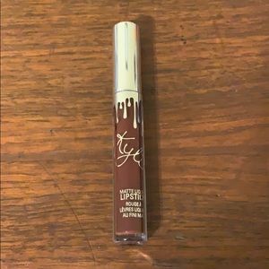 Kylie matte liquid lipstick